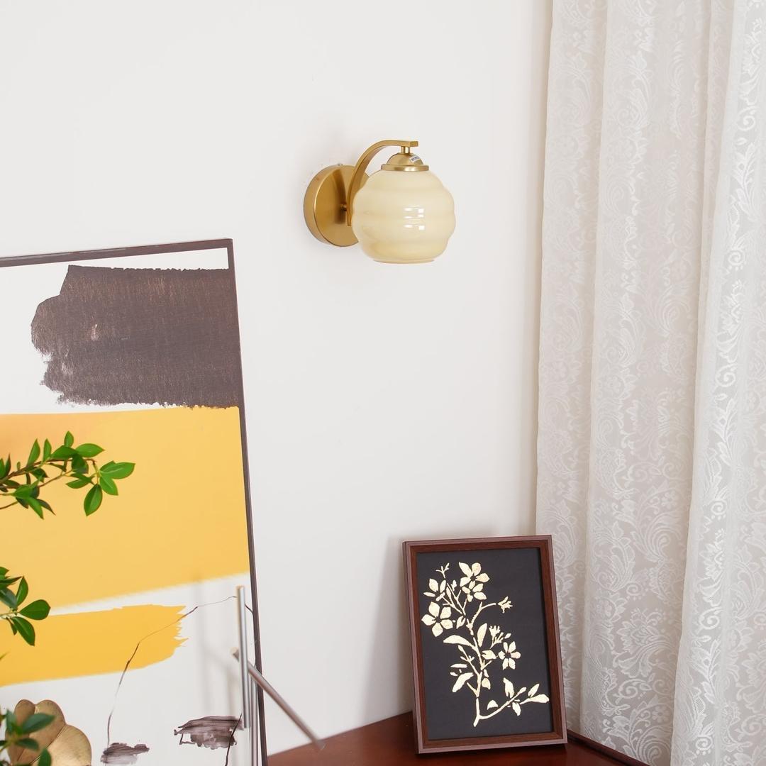 Szklana Lampa Ścienna Art Deco W Stylu Vintage – widok produktu 3 | Nuvira Home