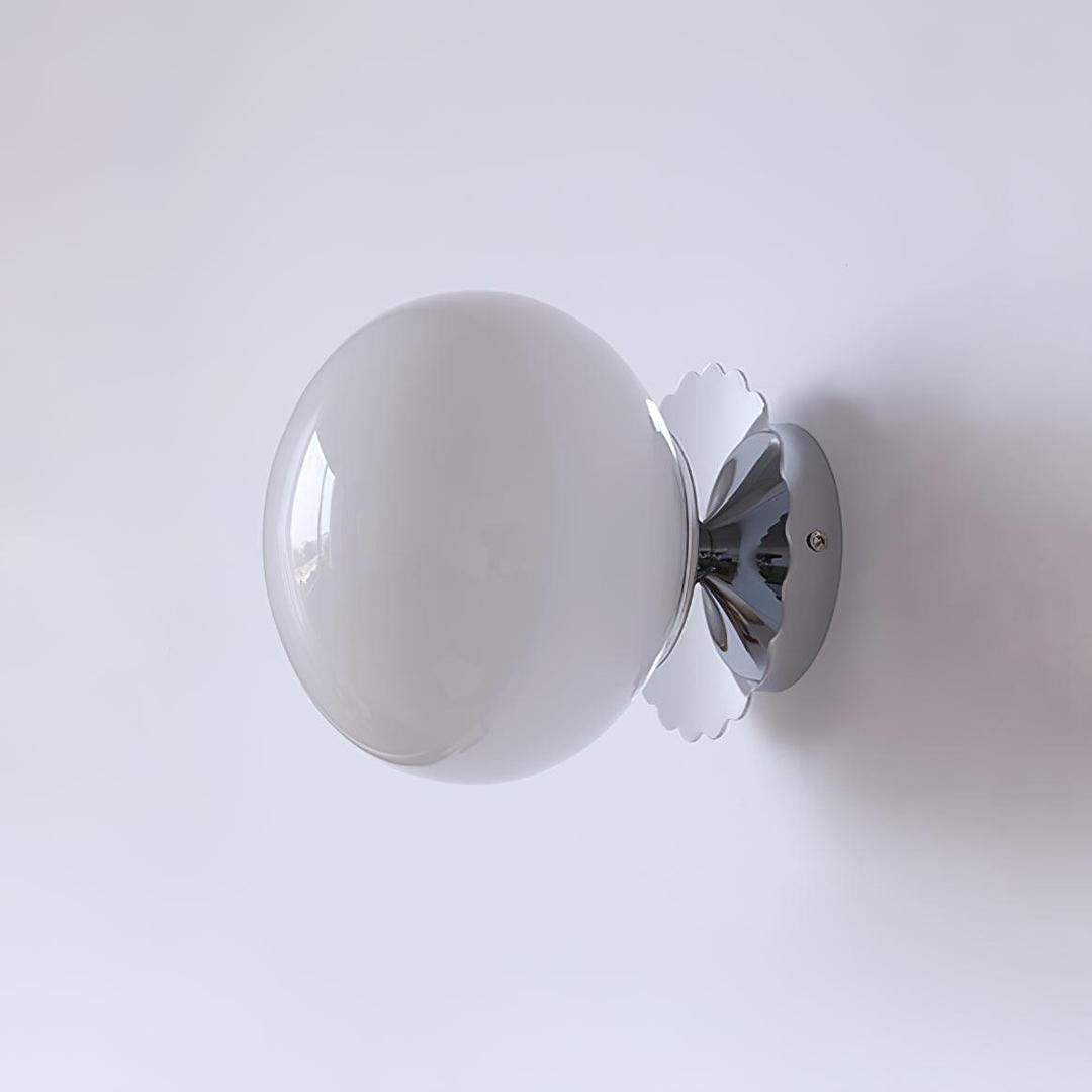 Szklana Lampa Ścienna W Kształcie Kuli – widok produktu 11 | Nuvira Home