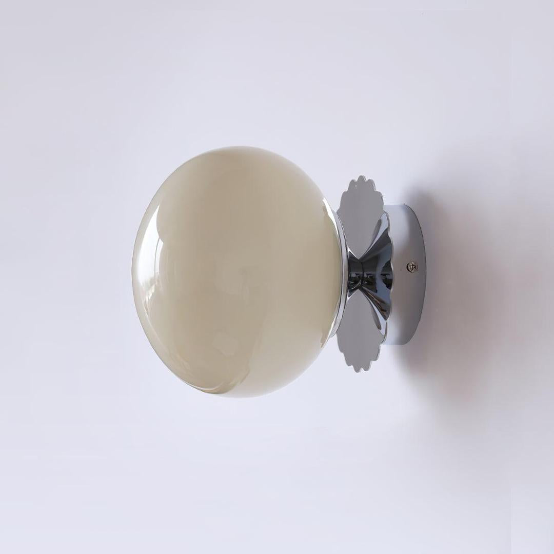 Szklana Lampa Ścienna W Kształcie Kuli – widok produktu 12 | Nuvira Home