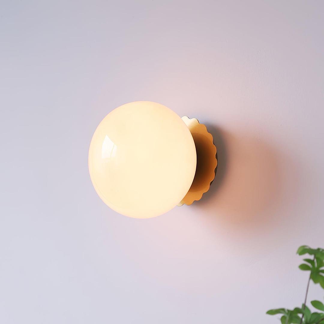 Szklana Lampa Ścienna W Kształcie Kuli – widok produktu 15 | Nuvira Home
