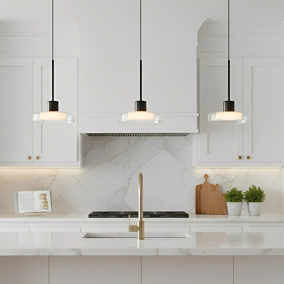 Szklana lampa wisząca kuchenna z kloszem – widok produktu 3 | Nuvira Home