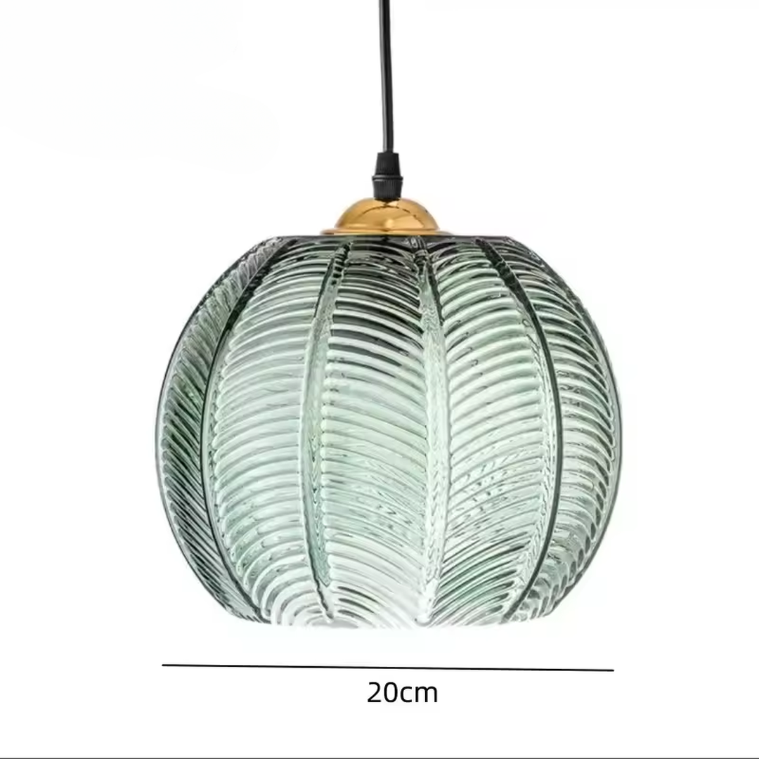 Szklana Lampa Wisząca z Zielonym Motywem Liści – Skandynawski Design – widok produktu 7 | Nuvira Home