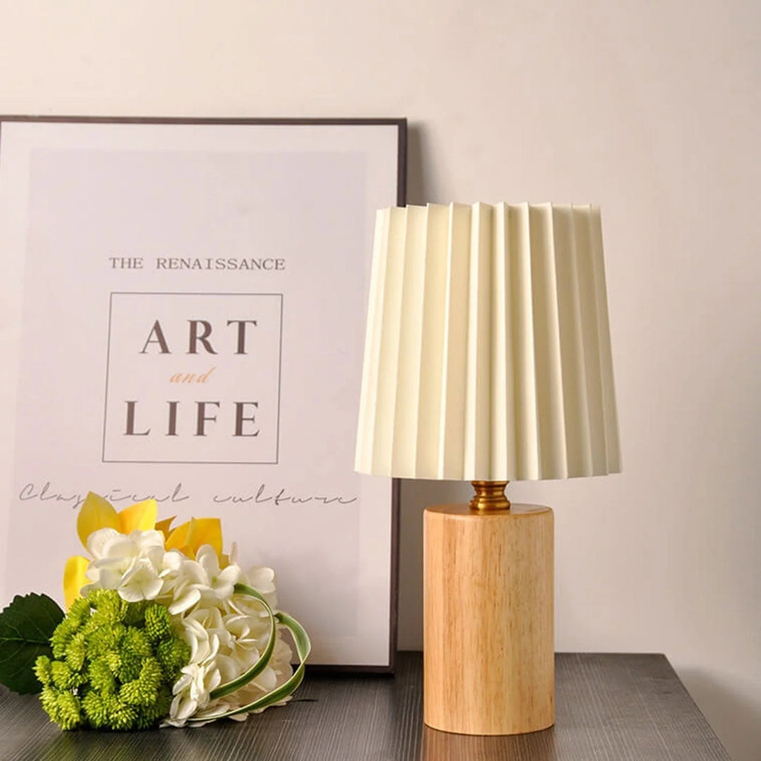 Vintage plisowana lampka stołowa z tkaniny – widok produktu 10 | Nuvira Home