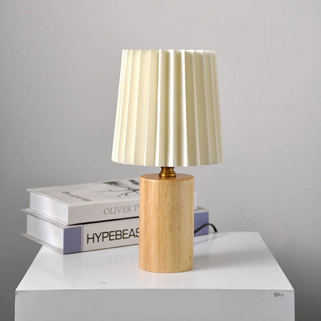 Vintage plisowana lampka stołowa z tkaniny – widok produktu 11 | Nuvira Home