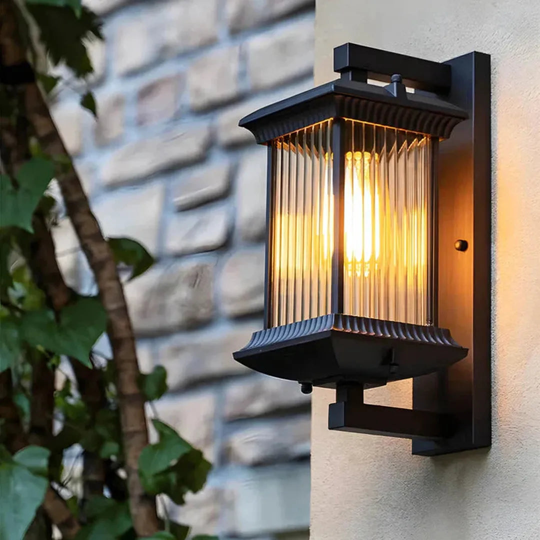 Zabytkowa Zewnętrzna Lampa Ścienna – LED Oświetlenie Zewnętrzne – widok produktu 1 | Nuvira Home