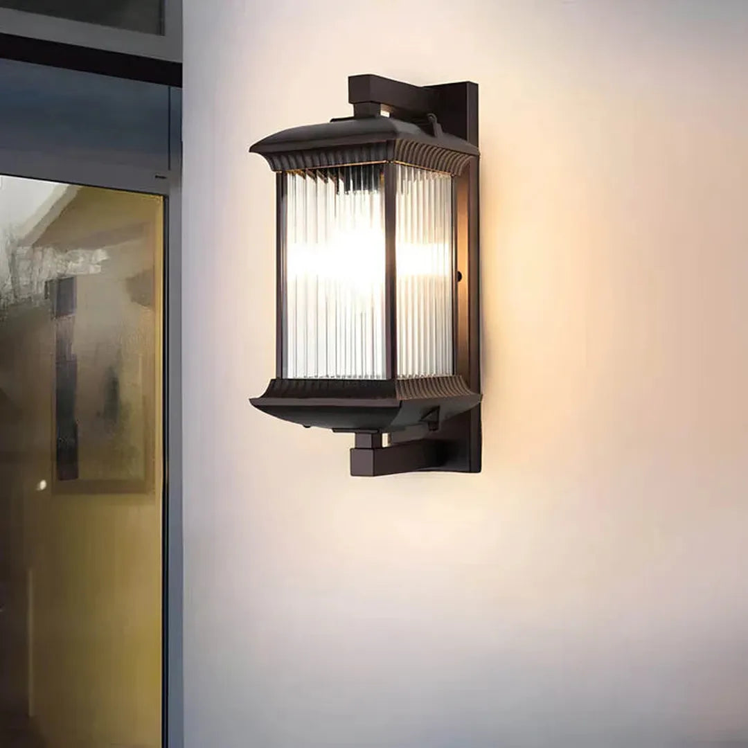 Zabytkowa Zewnętrzna Lampa Ścienna – LED Oświetlenie Zewnętrzne – widok produktu 3 | Nuvira Home