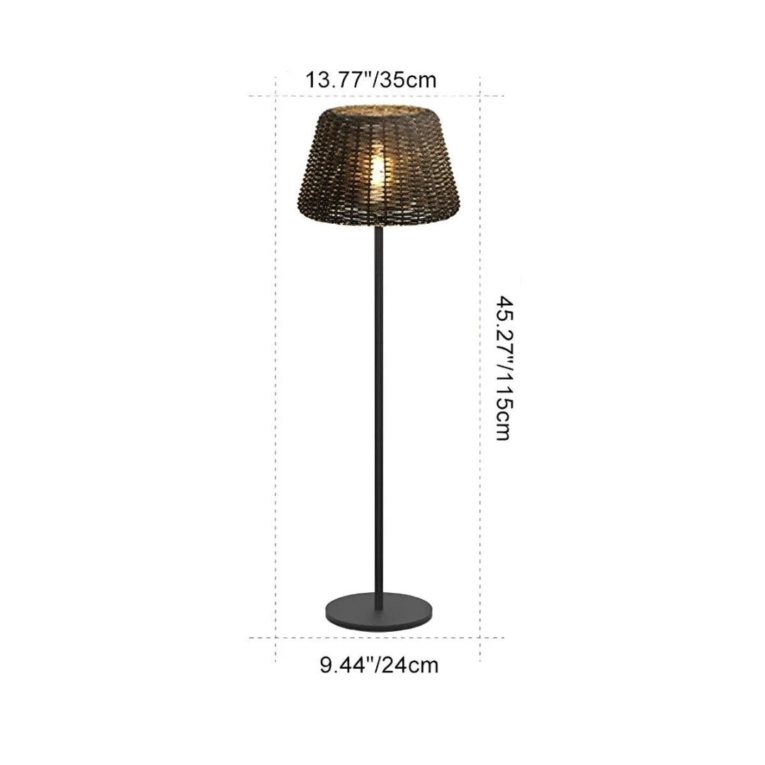 Zewnętrzna lampa podłogowa z plecionym kloszem – widok produktu 14 | Nuvira Home