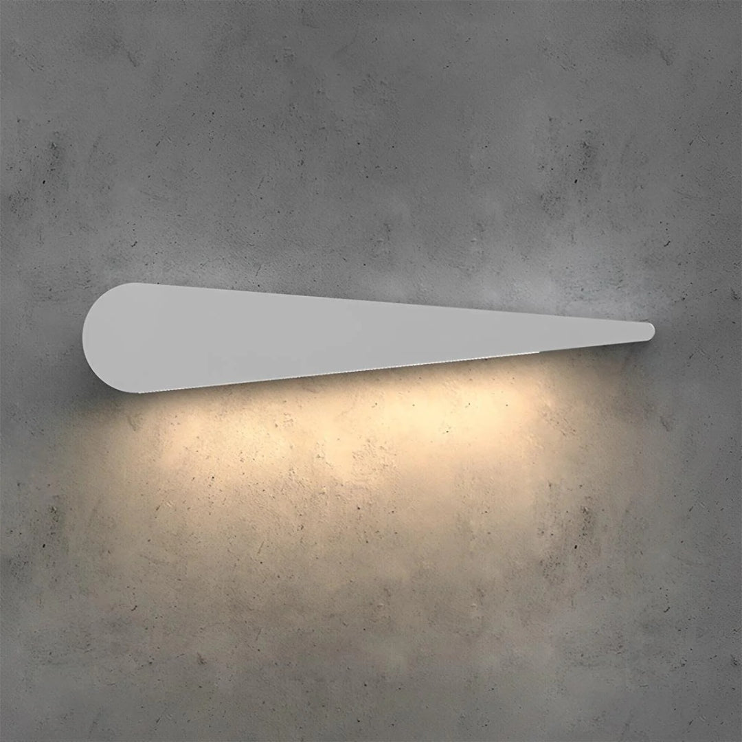Zewnętrzna lampa ścienna LED z motylem – widok produktu 8 | Nuvira Home