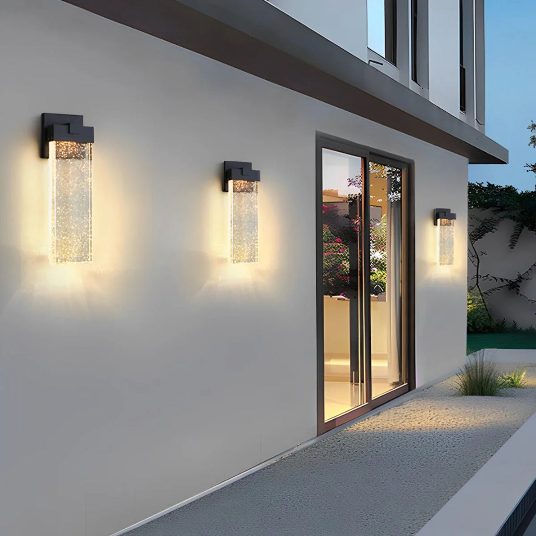 Zewnętrzna lampa ścienna z kryształową bańką – widok produktu 7 | Nuvira Home