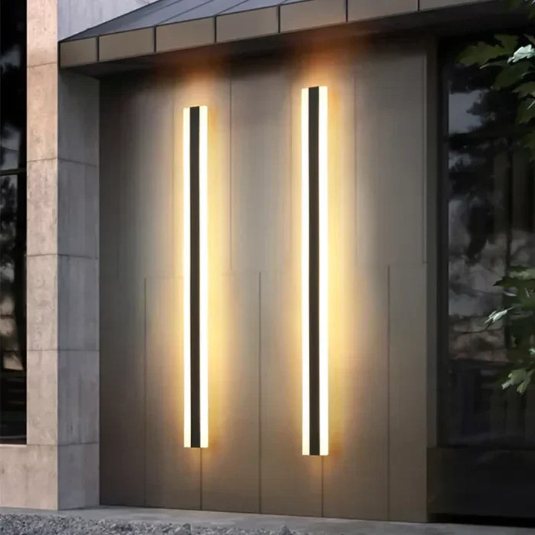 Zewnętrzna liniowa lampa ścienna LED – widok produktu 1 | Nuvira Home