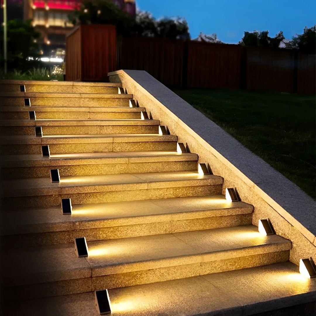 Zewnętrzna solarna lampa schodowa LED – widok produktu 6 | Nuvira Home