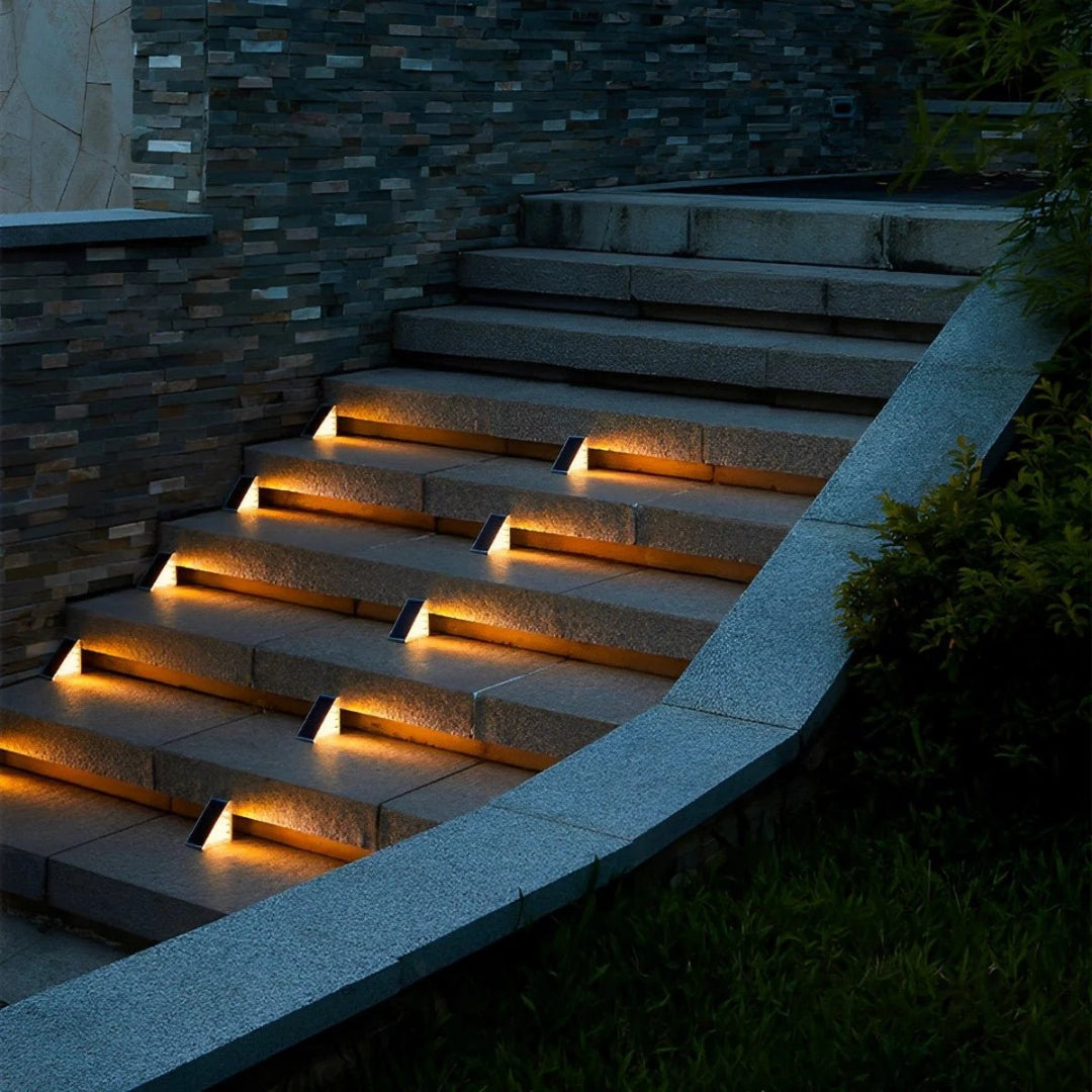 Zewnętrzna solarna lampa schodowa LED – widok produktu 11 | Nuvira Home