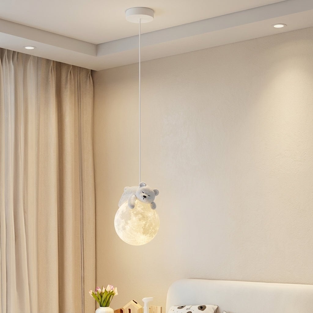 Lampa Wisząca ze Śpiącym Misiem i Kulą Księżyca, do Pokoju Dziecięcego